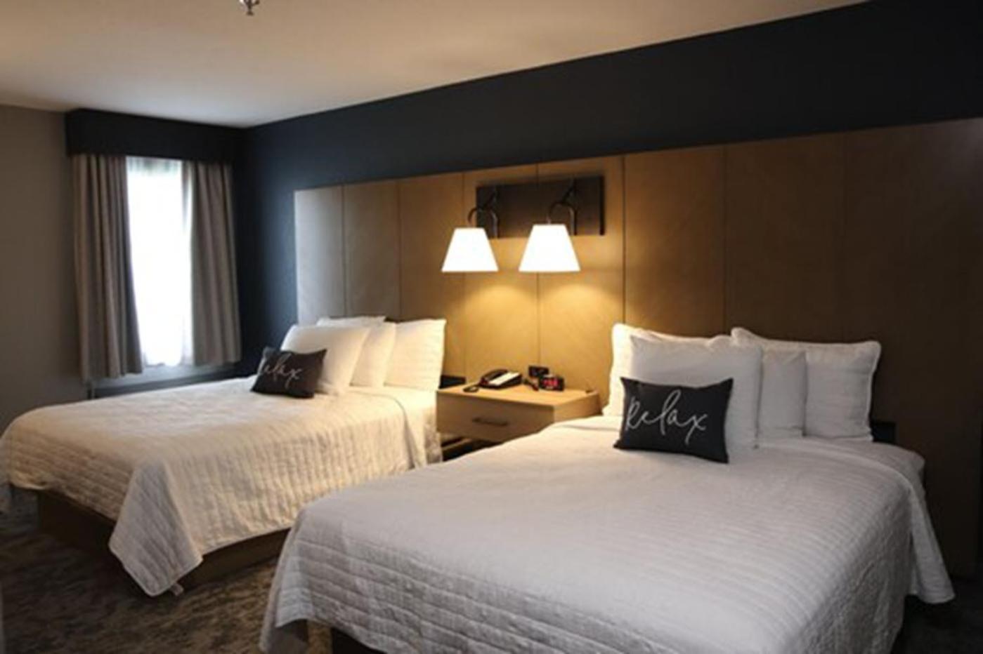Eastland Suites Hotel & Conference Center Блумингтон Экстерьер фото